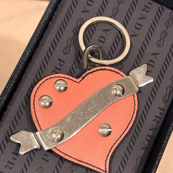 Prada Saffiano ‘Trick’ Coral Leather Studded Heart Keychain W/ Box - Picture 6 of 16